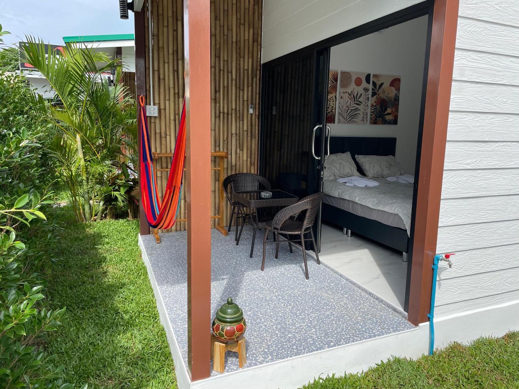 Pavana Boutique & Kite Bungalows Тонг Сала Экстерьер фото